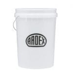Graduated mixing bucket